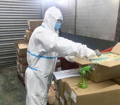 一人撐起全部門疫情期間家樂福一線收貨員日驗貨數噸