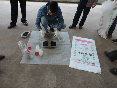 農業農村部肥料質檢中心來絲路盛豐集團公司進行有機肥料的抽檢工作